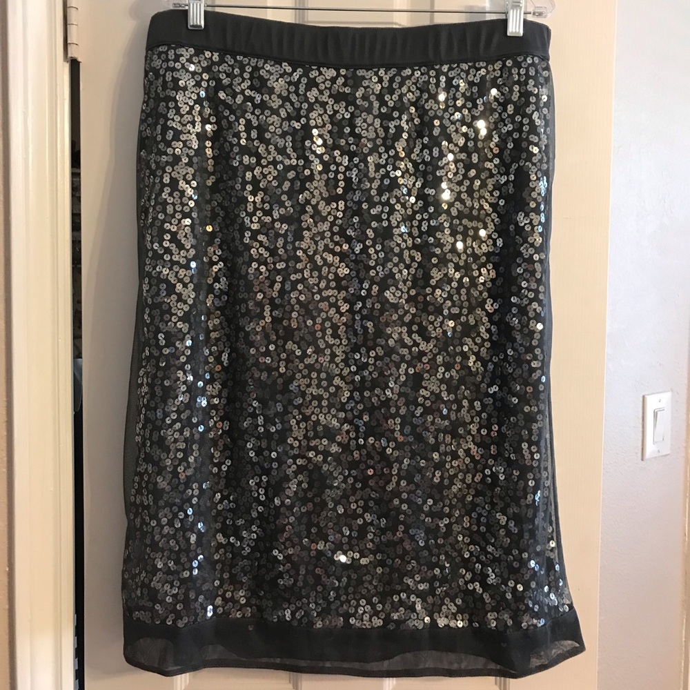 NWOT charcoal sequin skirt